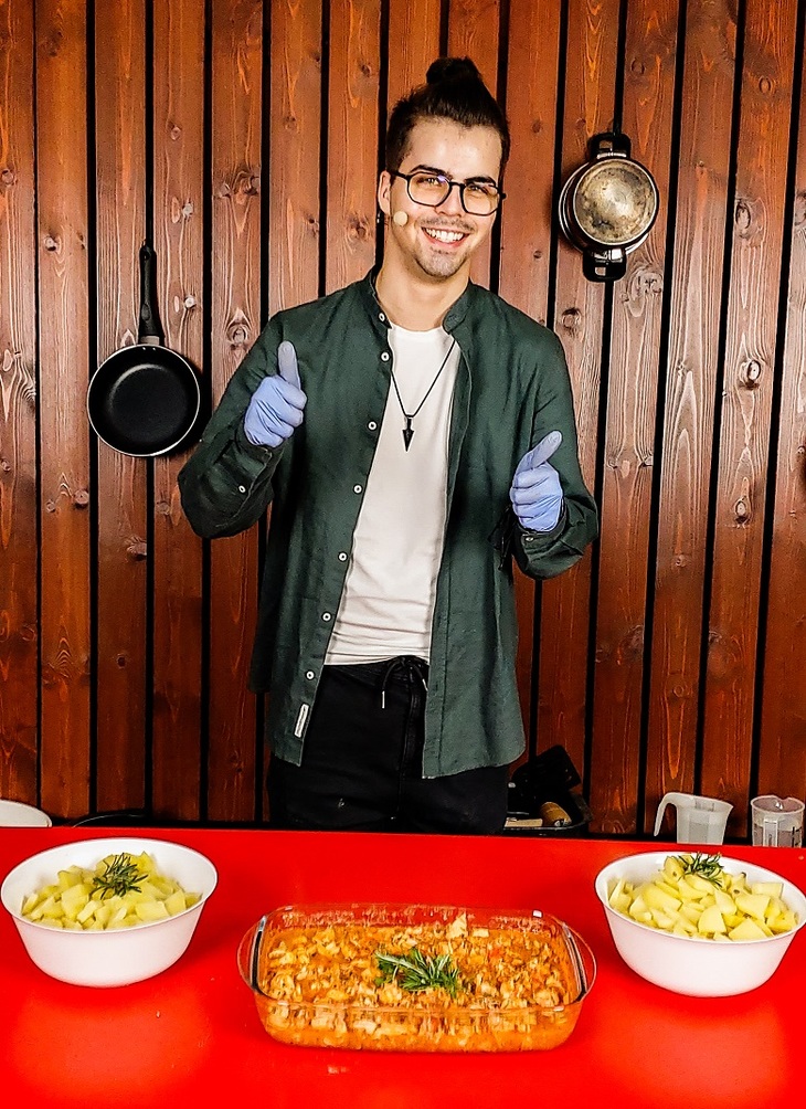 ESC Projektélmények mese a padkáról és a Wettini irodáról Robin önkéntes projektje