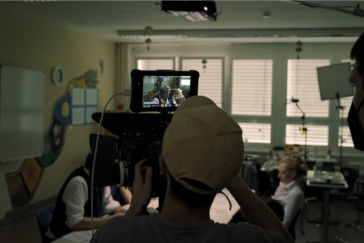 ESC Projektélmények mese a padkáról és a Wettini irodáról Robin önkéntes projektje